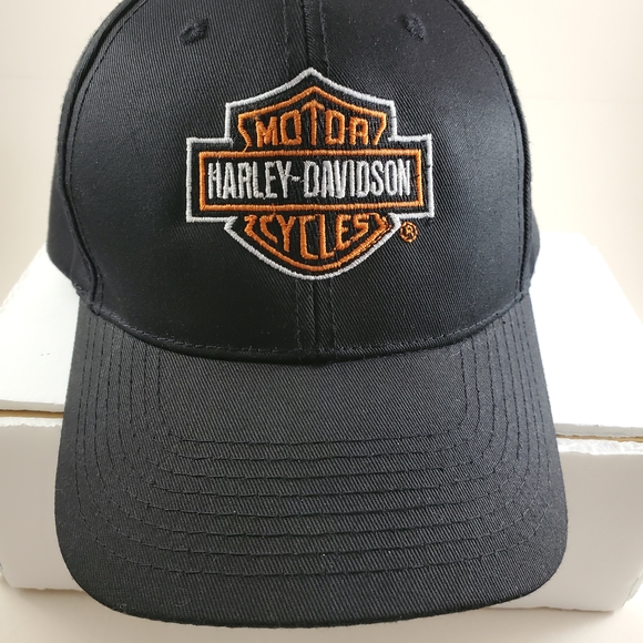 Harley-Davidson Black Hat with Orange Emblem - Picture 1 of 11